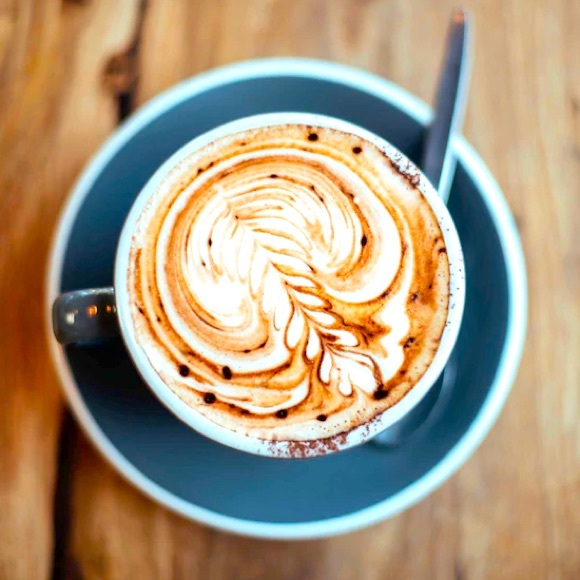 Meet your Posher, ThriftyBeeYQG - Picture 1 of 1